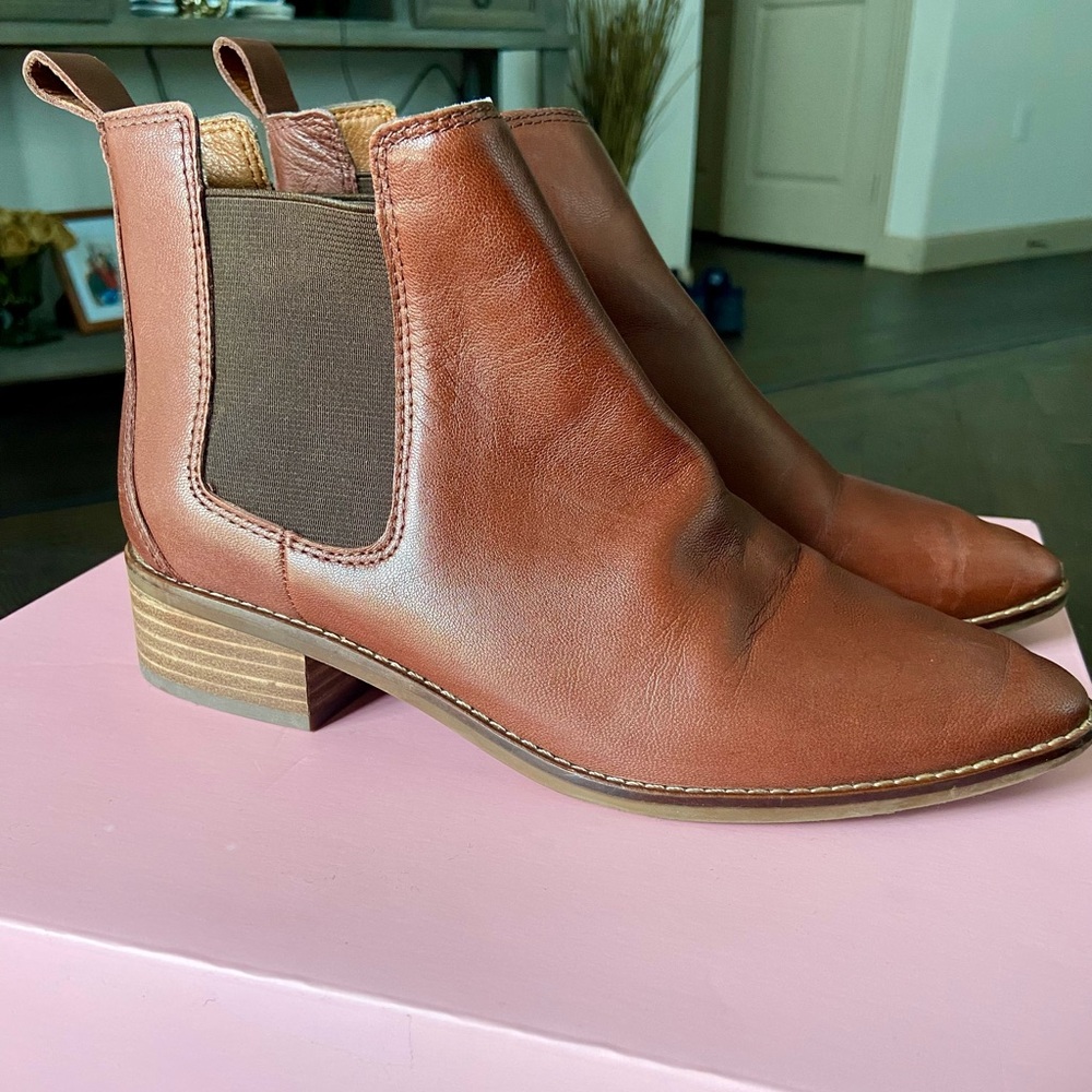 Lucky Brown Boots